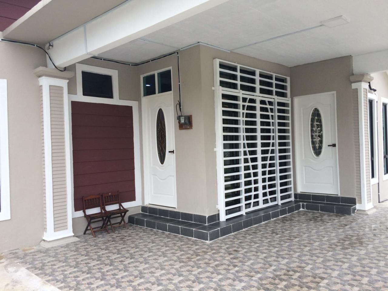Aina Guest House Kota Bharu Eksteriør billede